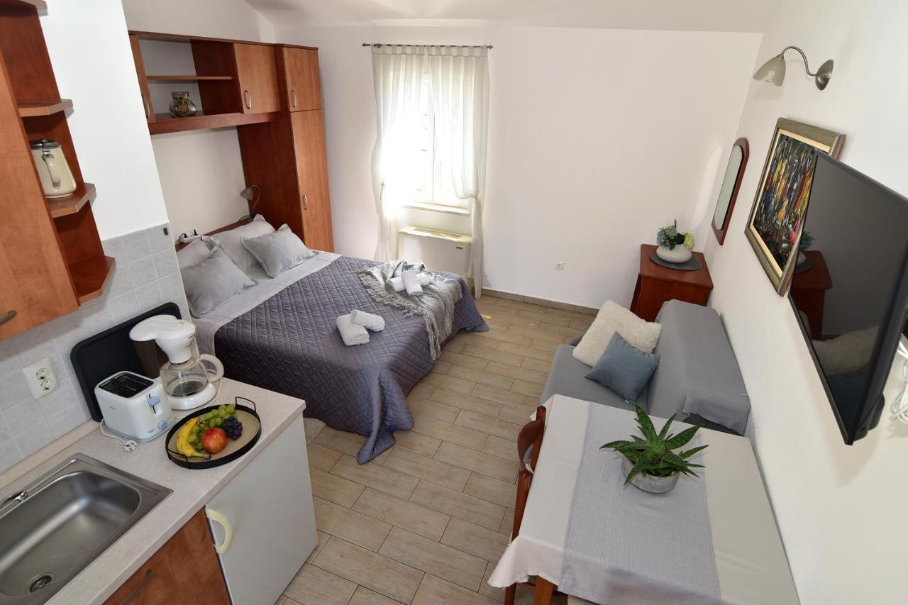 Old Town Studio Apartments Макарска Экстерьер фото