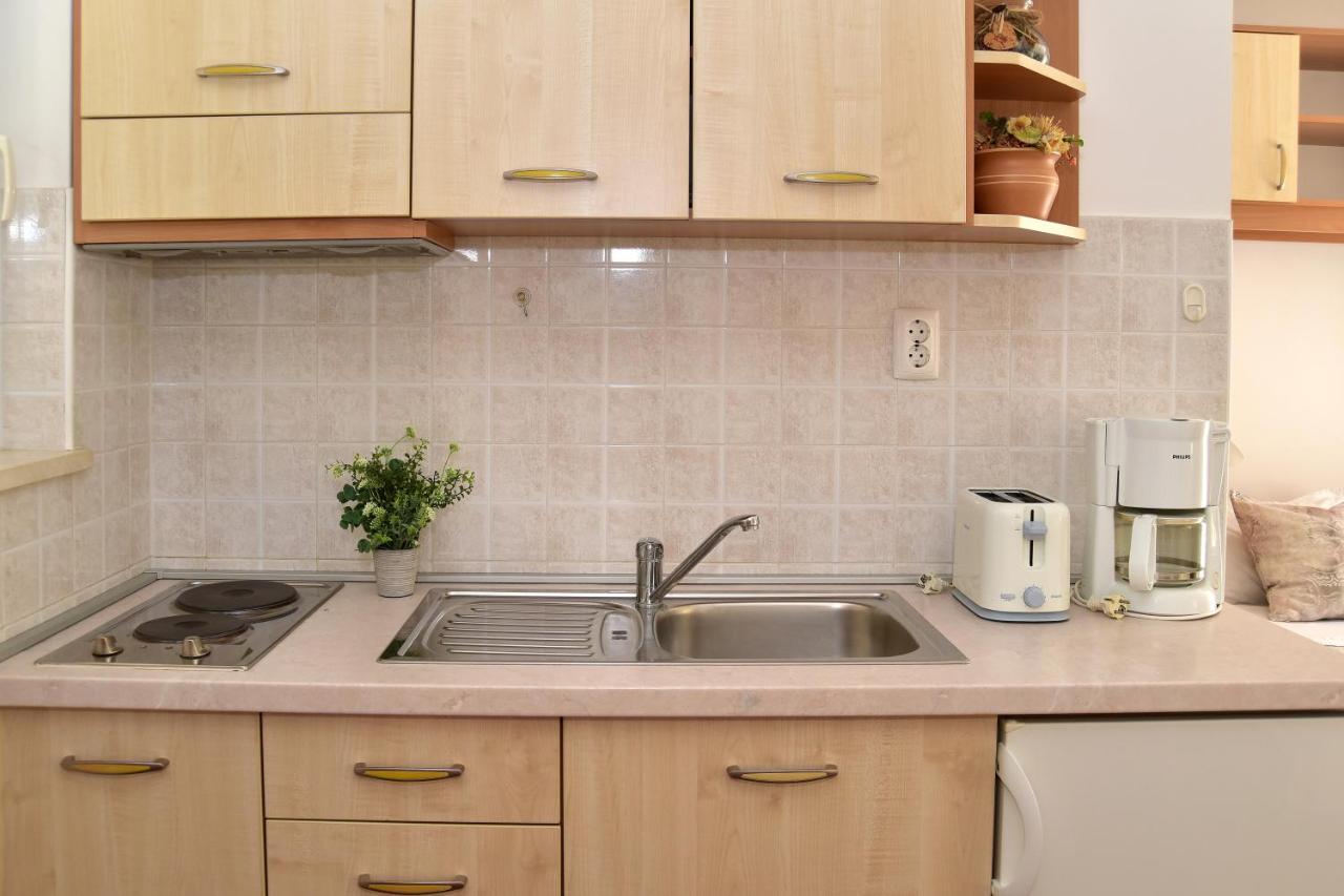 Old Town Studio Apartments Макарска Экстерьер фото