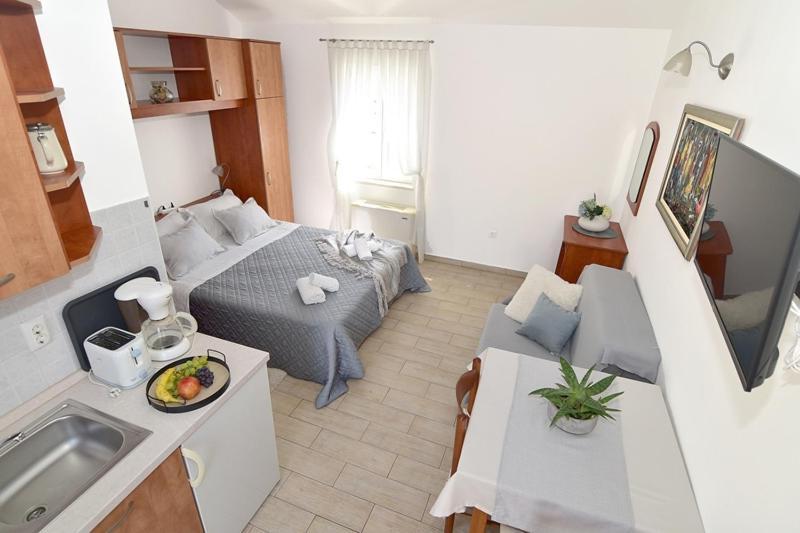 Old Town Studio Apartments Макарска Экстерьер фото